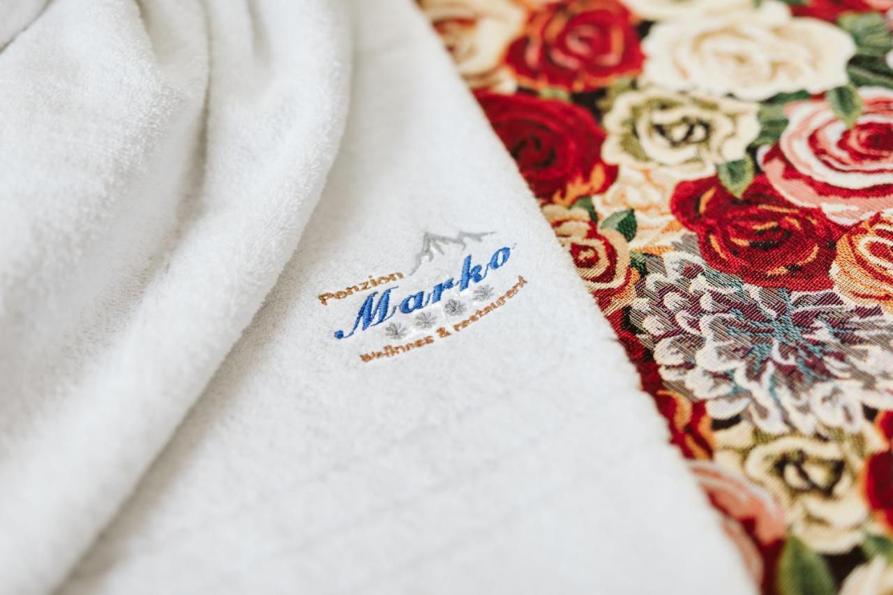 Penzion Marko Turany エクステリア 写真